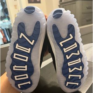 Jordon 11 Retro Low size 10 never worn